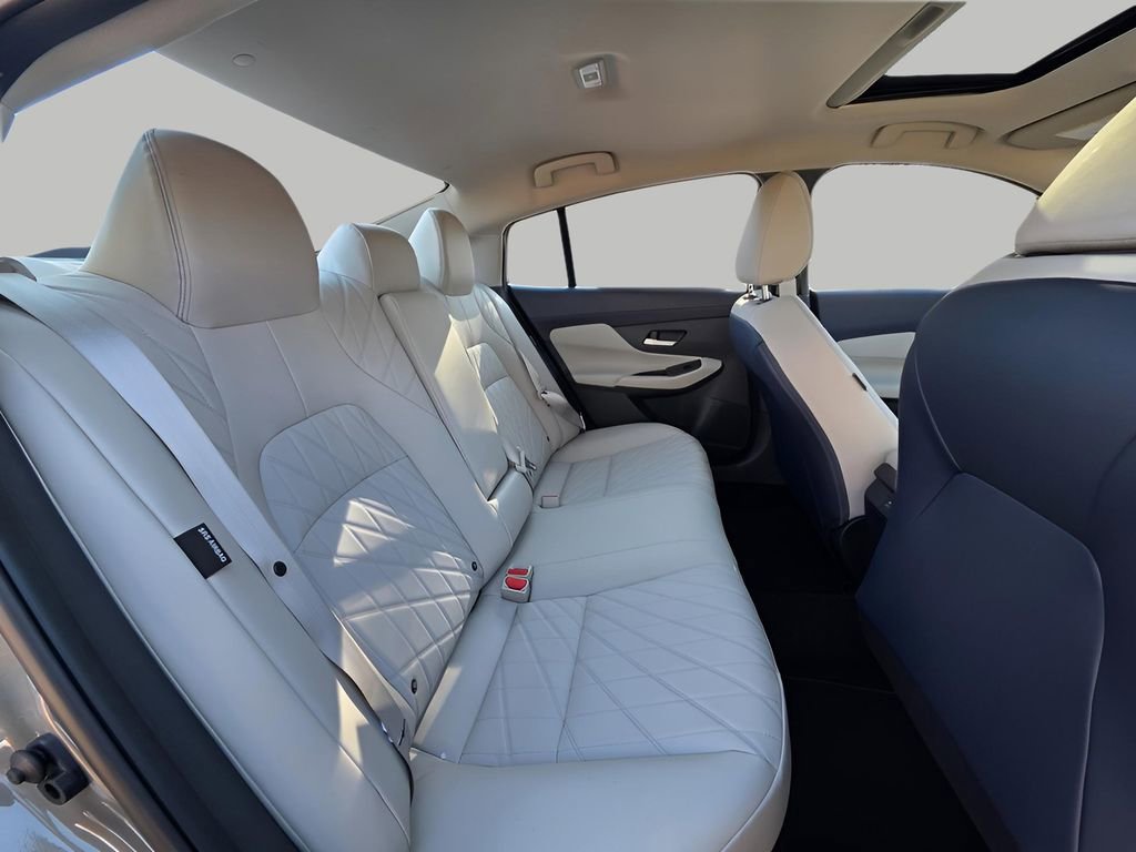 New 2026 Nissan Sentra SL w/ Floor Mat Package image 8