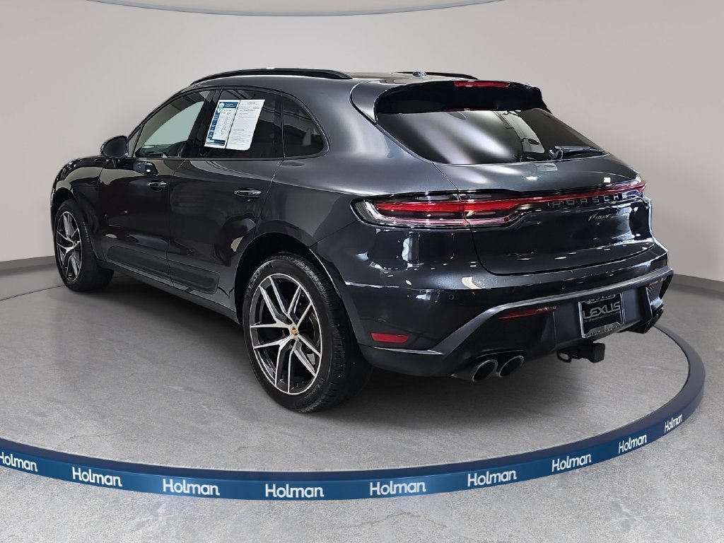 Used 2023 Porsche Macan Turbo AWD/4WD image 8