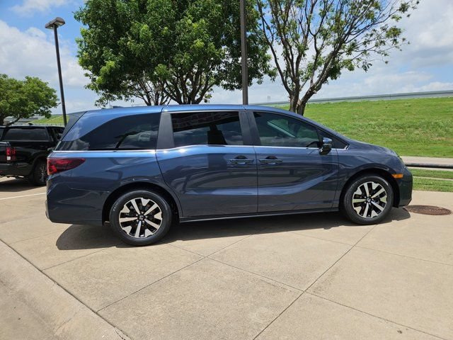 New 2026 Honda Odyssey EX-L image 3
