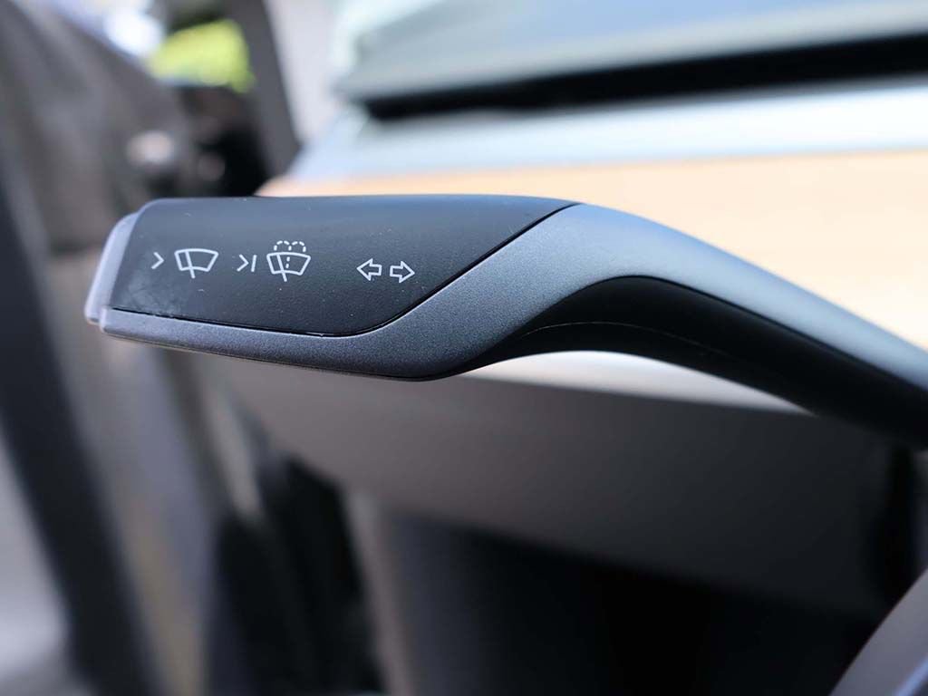 Used 2023 Tesla Model Y Long Range AWD/4WD image 45