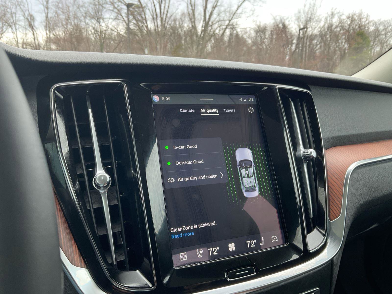 Certified 2025 Volvo S60 B5 Plus AWD/4WD image 24