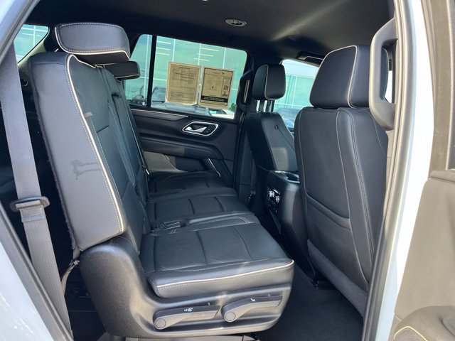 Used 2024 GMC Yukon SLT AWD/4WD image 19