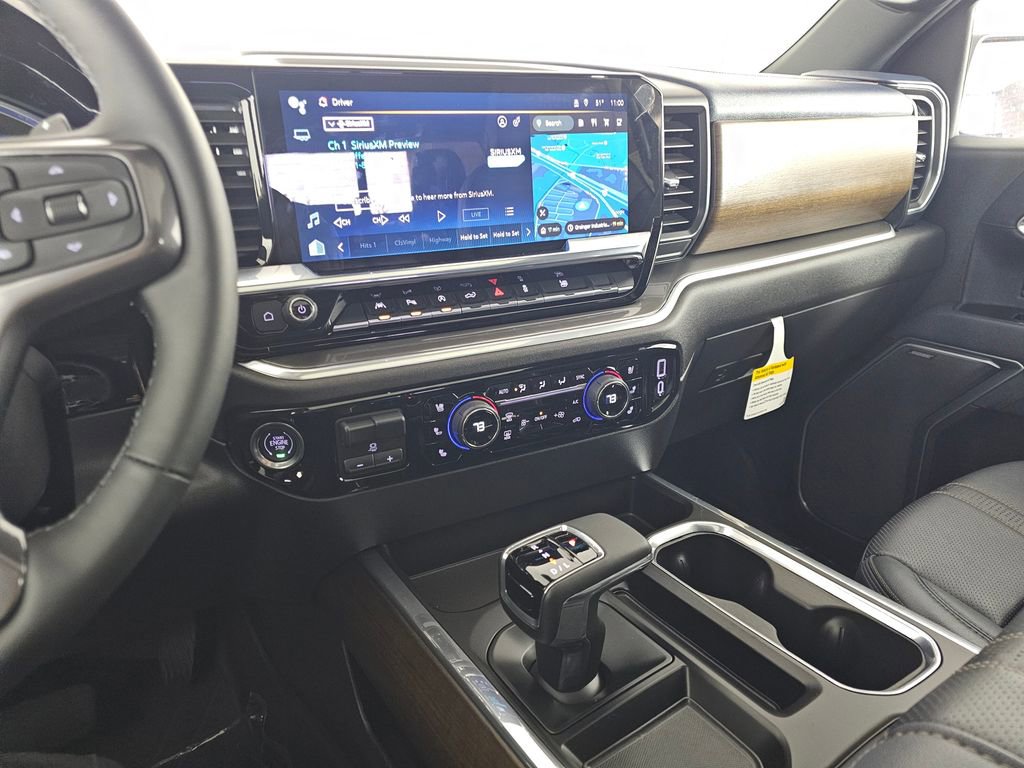 Used 2025 Chevrolet Silverado 1500 High Country w/ Technology Package image 32