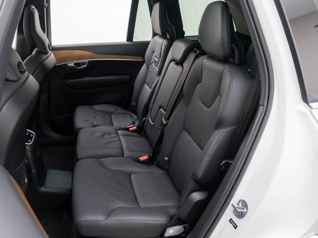 Used 2024 Volvo XC90 T8 Plus image 20