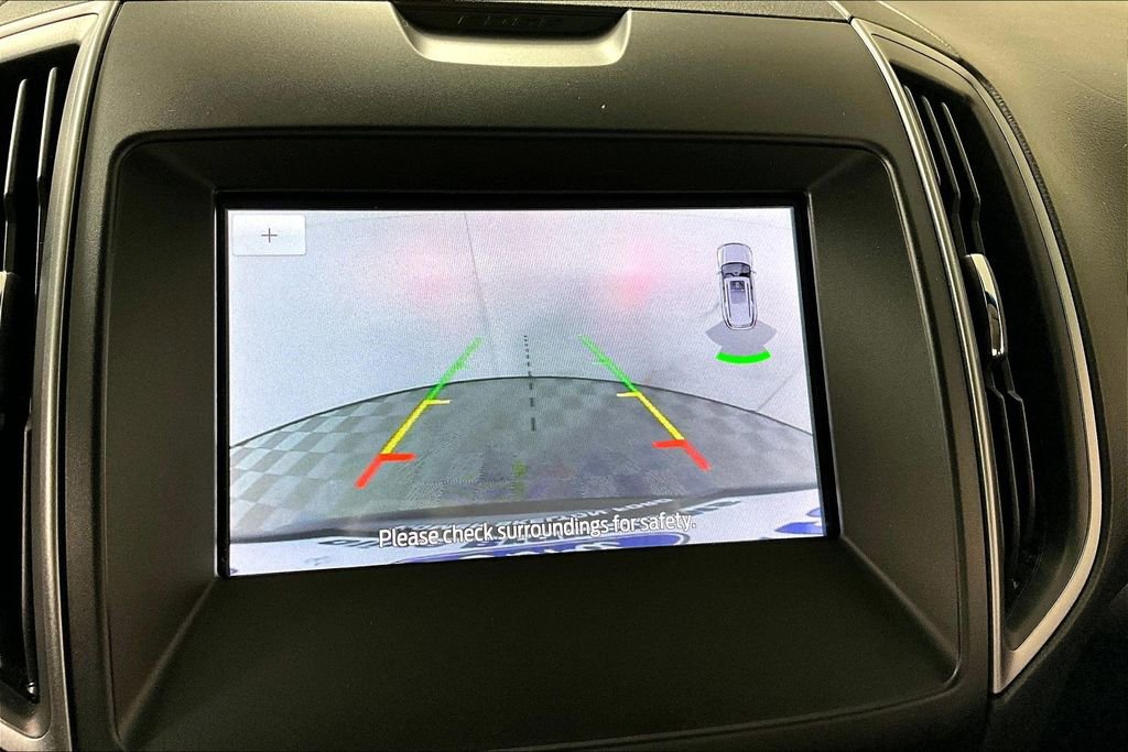 Used 2020 Ford Edge SE image 21