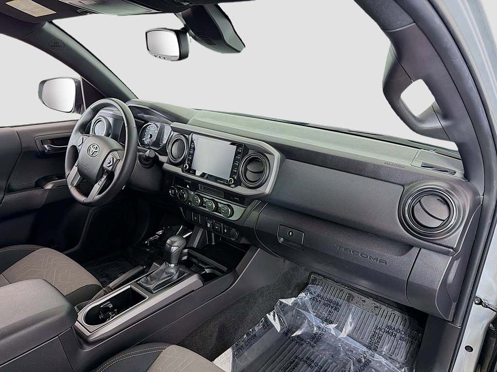 Used 2023 Toyota Tacoma TRD Sport image 17