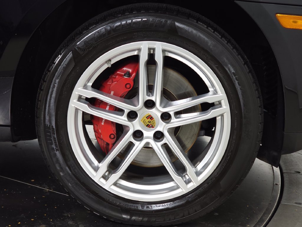 Used 2018 Porsche Macan S AWD/4WD image 11