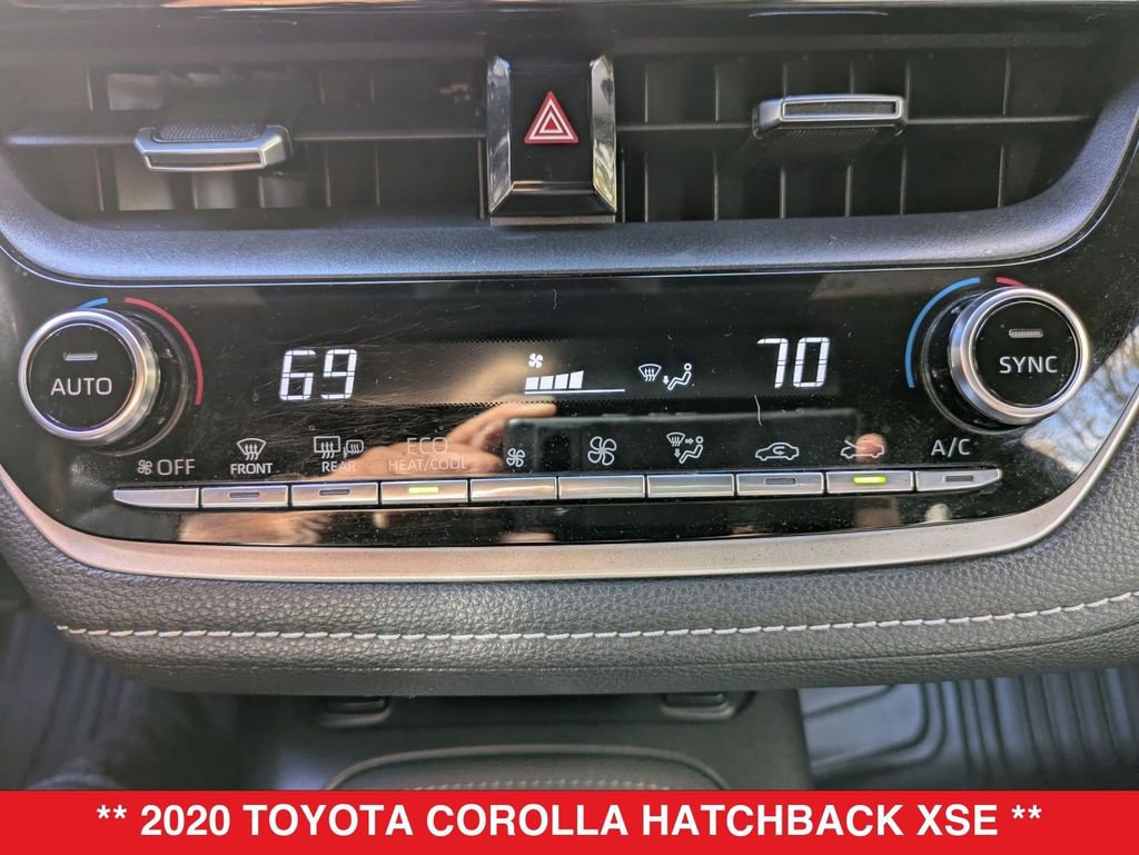 Used 2020 Toyota Corolla XSE image 27