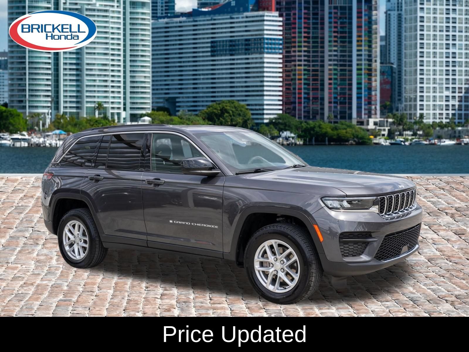 Used 2025 Jeep Grand Cherokee Laredo w/ Luxury Tech Group I RWD image 1