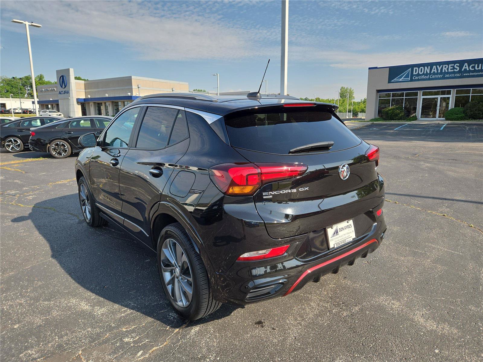 Used 2023 Buick Encore GX Select w/ Sport Touring Package AWD/4WD image 27