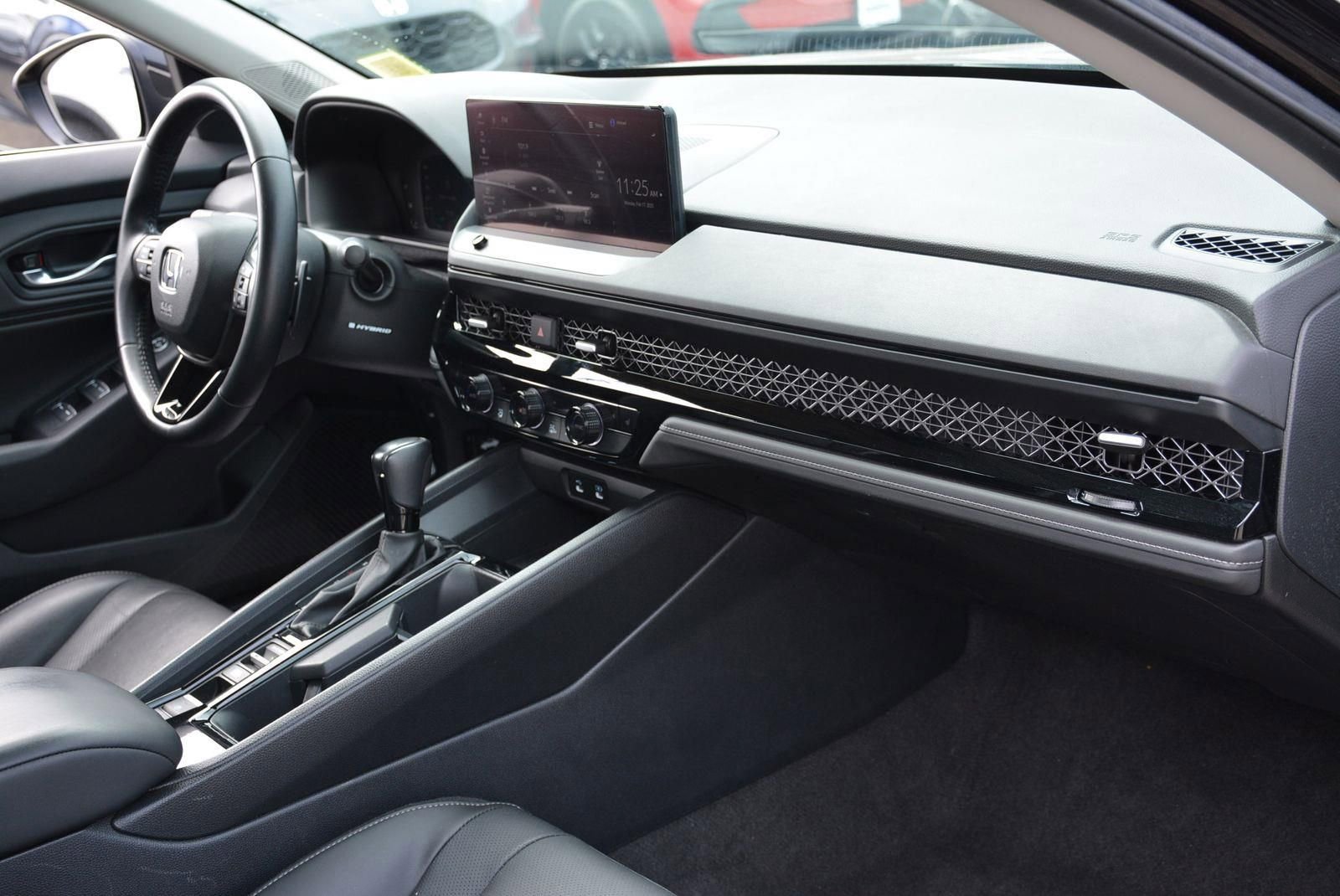 Used 2023 Honda Accord EX-L image 21