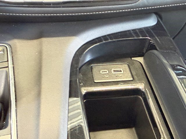 Certified 2024 Cadillac Escalade ESV Sport RWD image 7