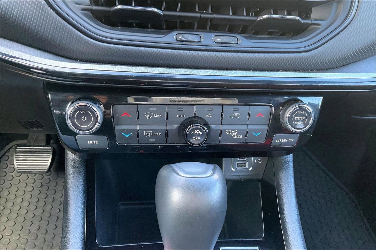 Used 2024 Jeep Compass Trailhawk image 18