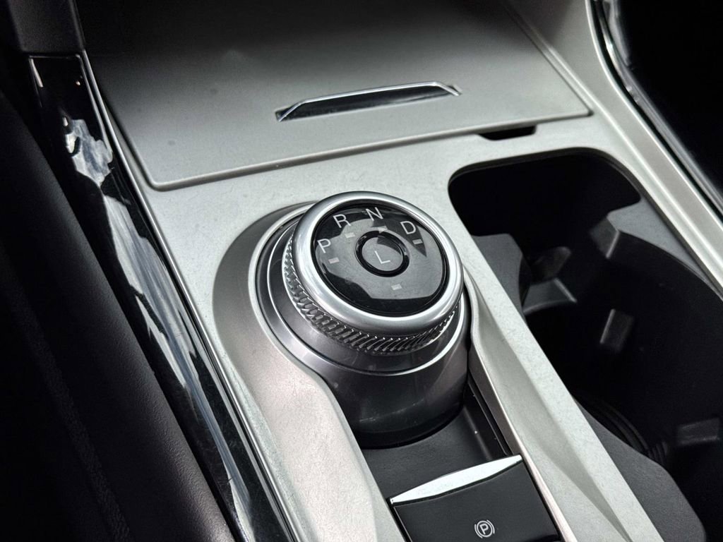 Certified 2022 Ford Explorer ST-Line w/ Class IV Trailer Tow Package image 15