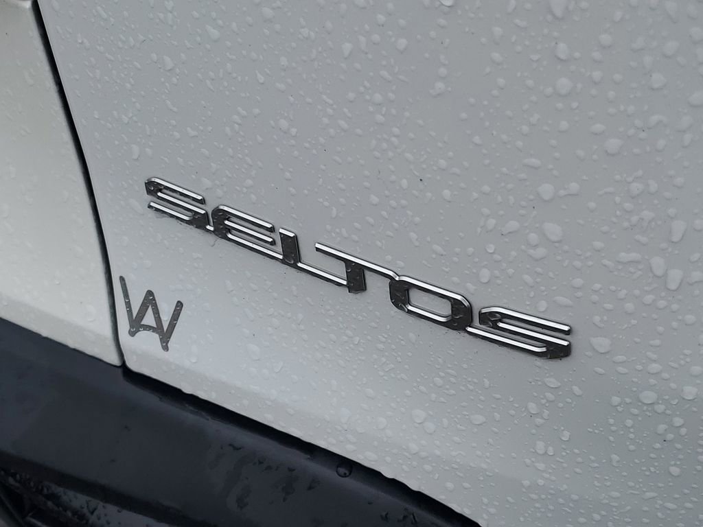 Used 2024 Kia Seltos SX w/ SX Sunroof Package image 6