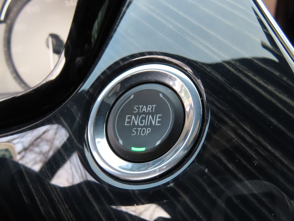 Certified 2024 Cadillac XT6 Premium Luxury image 13