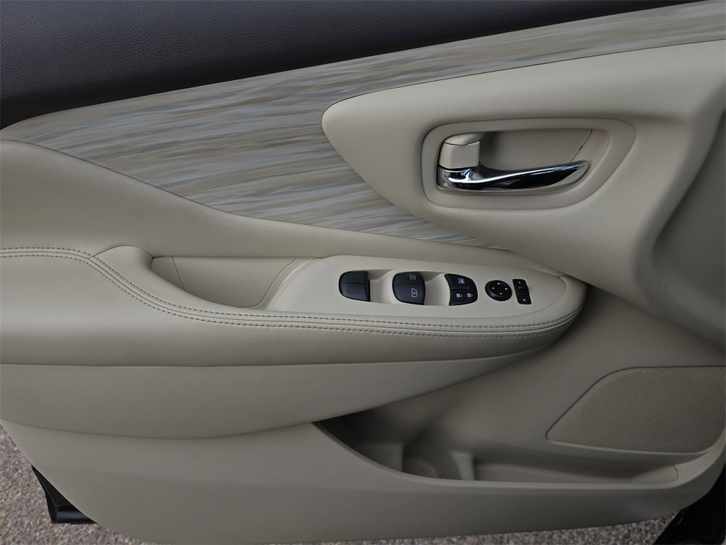 Used 2016 Nissan Murano S image 24
