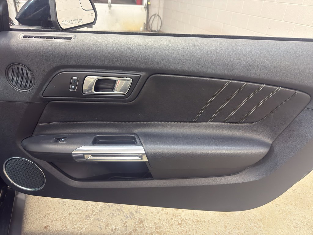 Used 2019 Ford Mustang Premium image 19