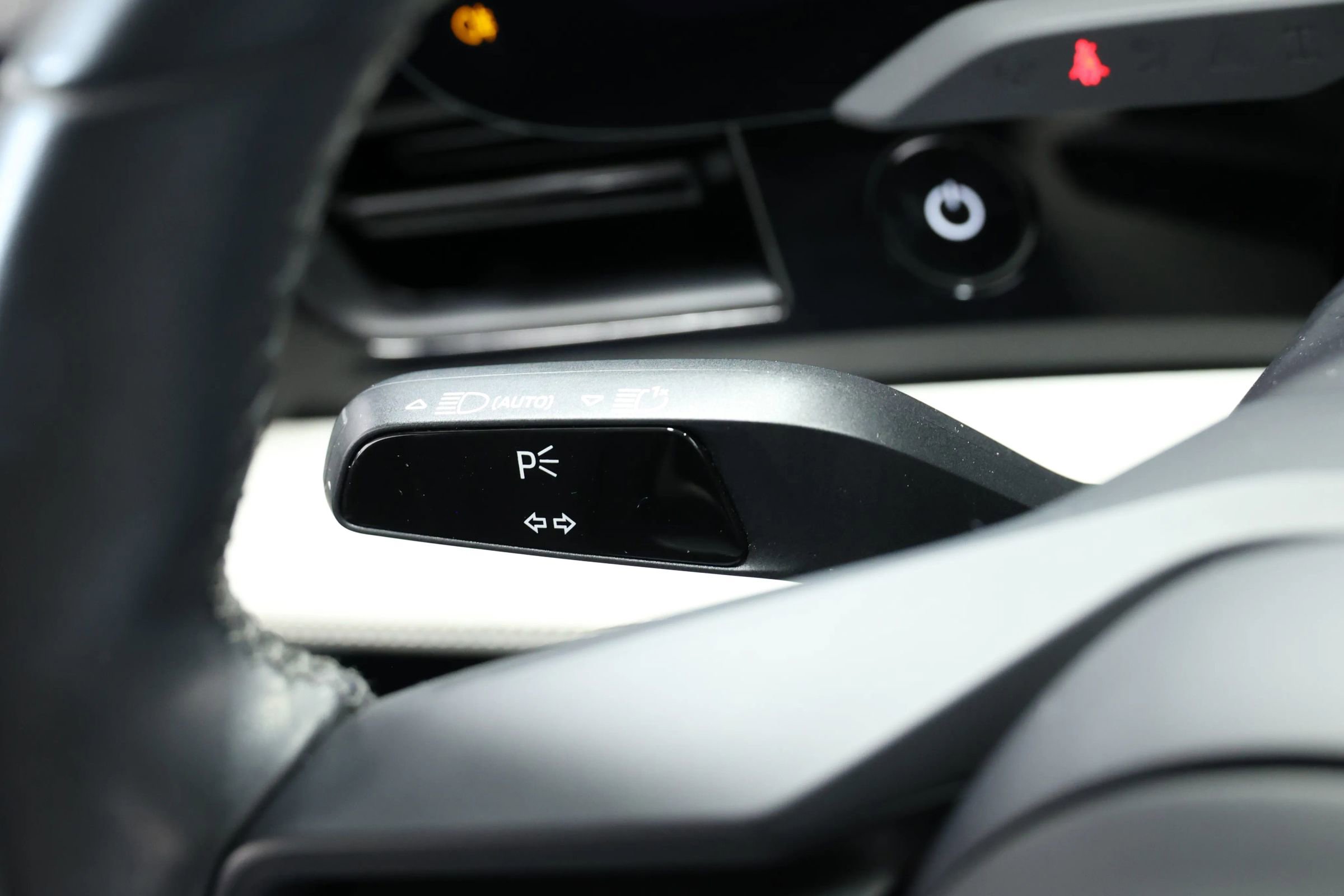 Used 2022 Porsche Taycan image 16