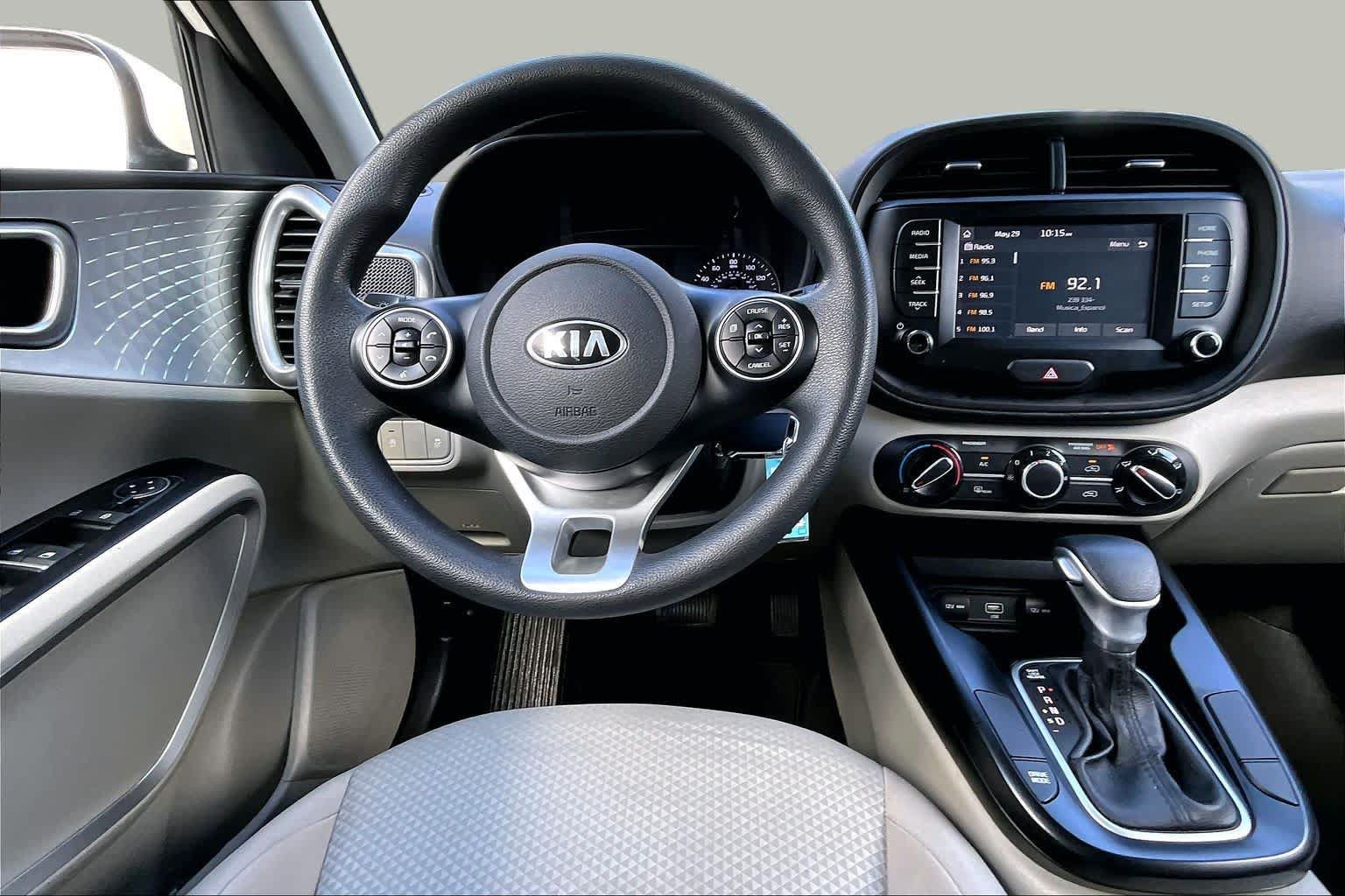 Used 2020 Kia Soul LX FWD image 6
