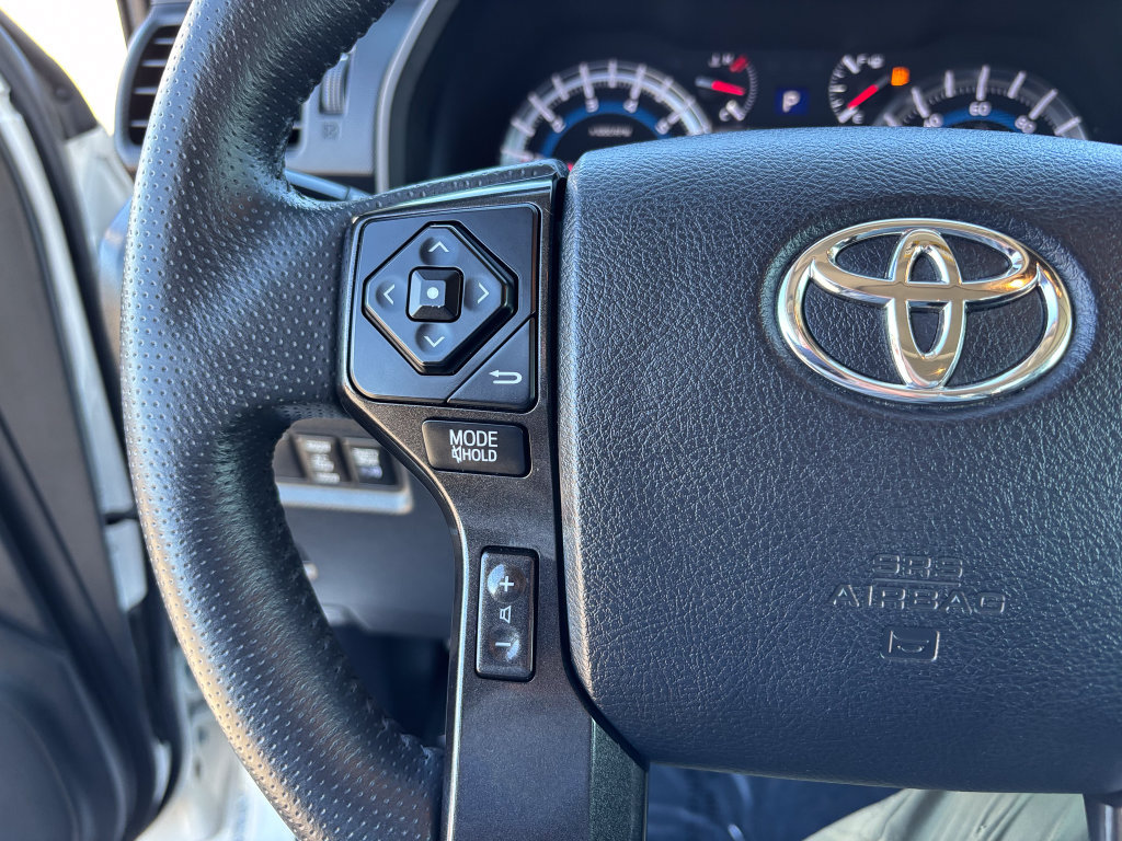 Used 2019 Toyota 4Runner TRD Off-Road Premium AWD/4WD image 32