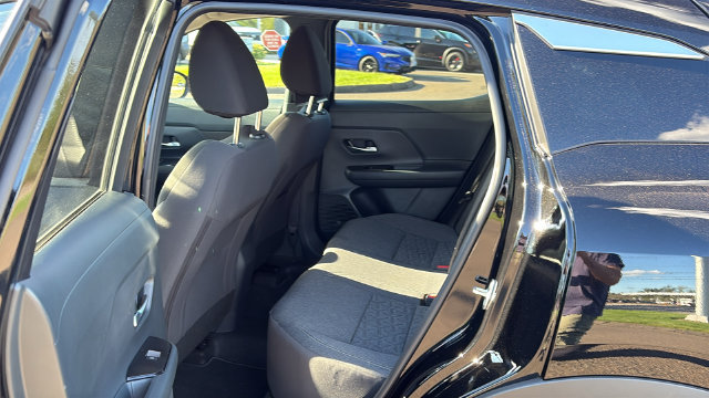 Certified 2025 Nissan Kicks SV AWD/4WD image 22
