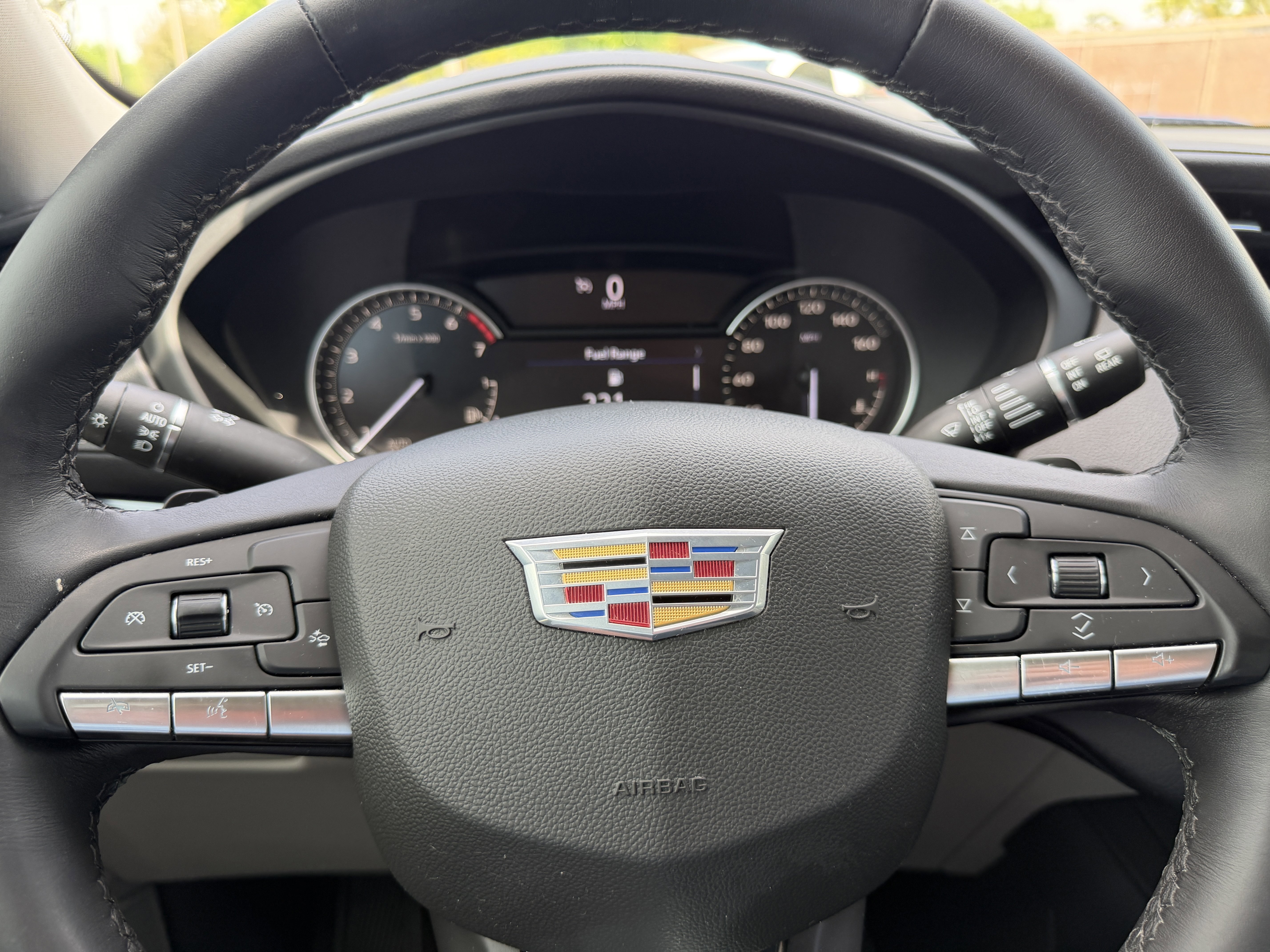 Certified 2023 Cadillac XT4 Luxury image 28