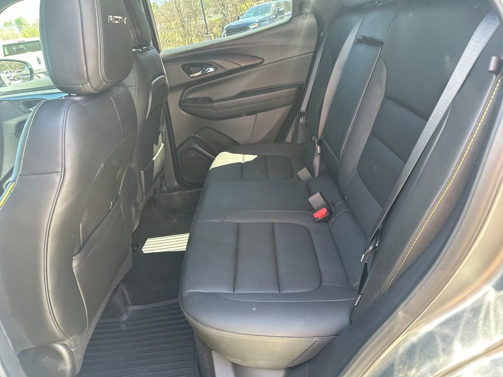 Used 2025 Chevrolet TrailBlazer ACTIV w/ Driver Confidence Package AWD/4WD image 14