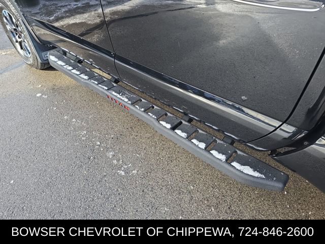 Used 2021 Nissan Titan PRO-4X w/ Pro-4x Utility Package image 10