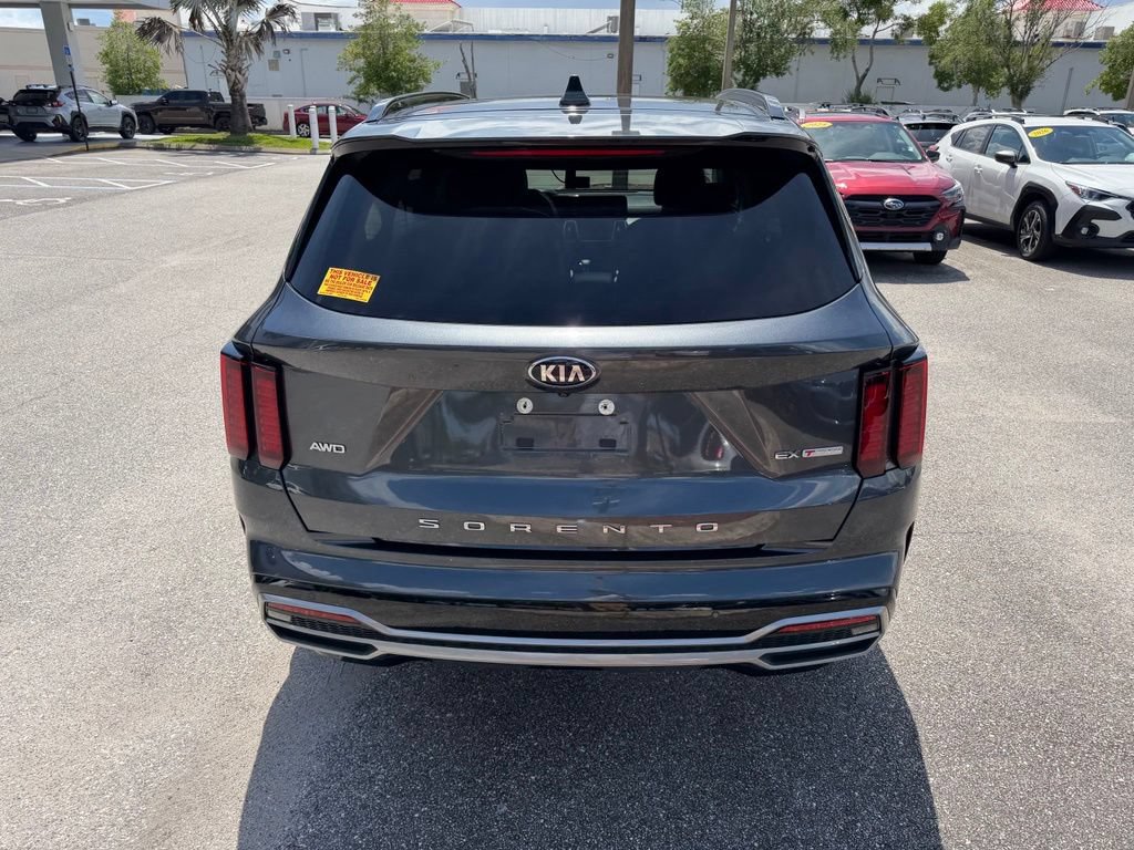 Used 2021 Kia Sorento EX w/ Panoramic Sunroof Package AWD/4WD image 5