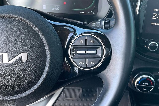 Used 2023 Kia Soul EX image 17