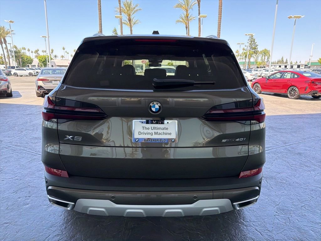 New 2026 BMW X5 sDrive40i w/ Premium Package RWD image 4