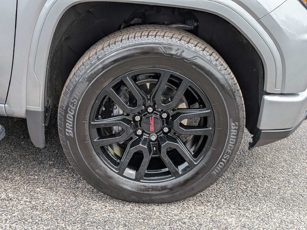 Used 2025 GMC Sierra 1500 Elevation w/ LPO, Elevation Black Package AWD/4WD image 11
