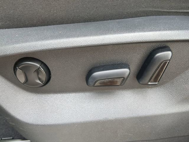 Certified 2022 Volkswagen Atlas Cross Sport SE w/ Panoramic Sunroof Package image 21