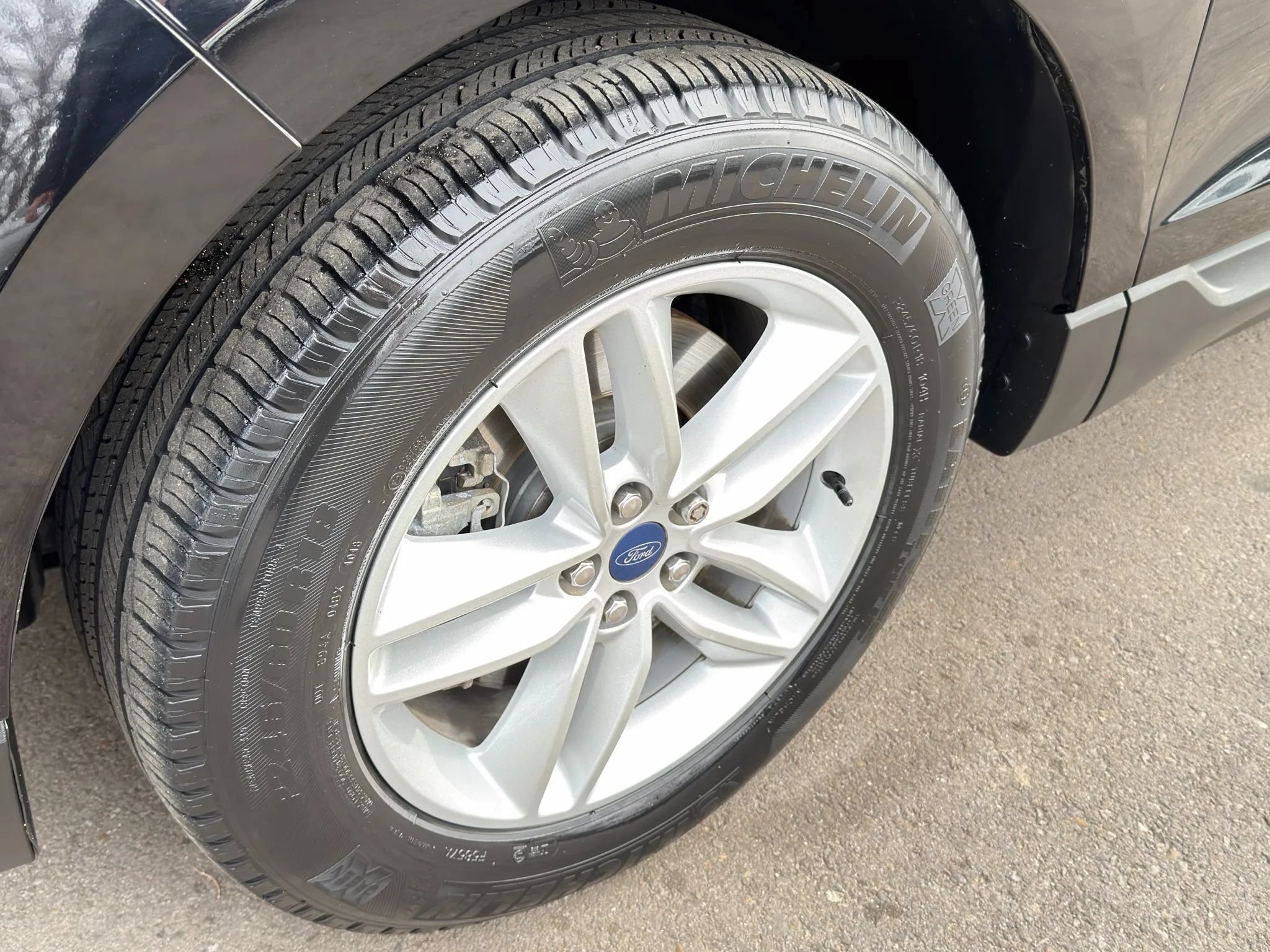 Used 2018 Ford Edge SEL w/ Canadian Touring Package AWD/4WD image 10