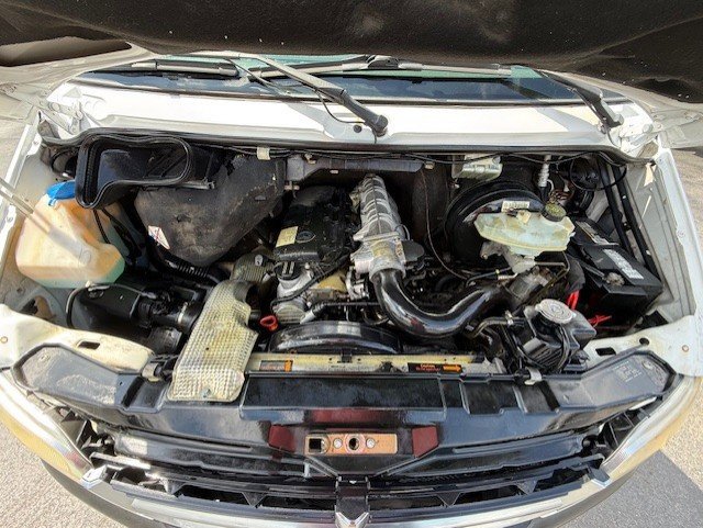 Used 2003 Dodge Sprinter 2500 RWD image 25