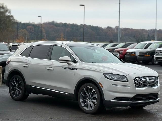 Used 2022 Lincoln Nautilus Reserve w/ Luxury Package image 35