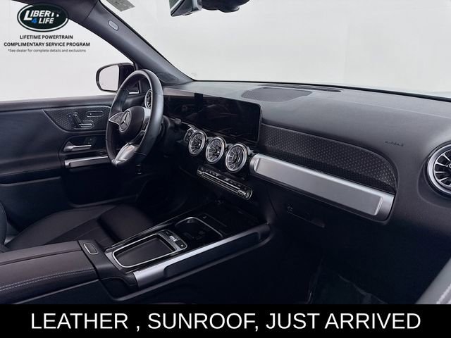 Used 2025 Mercedes-Benz GLB 250 GLB 250 w/ Exclusive Package image 30