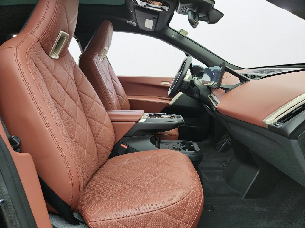Used 2023 BMW iX M60 AWD/4WD image 34