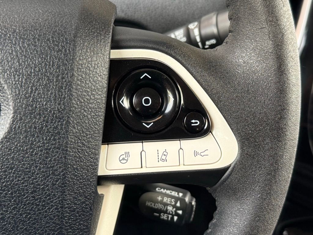Used 2018 Toyota Prius Prime Advanced FWD image 28
