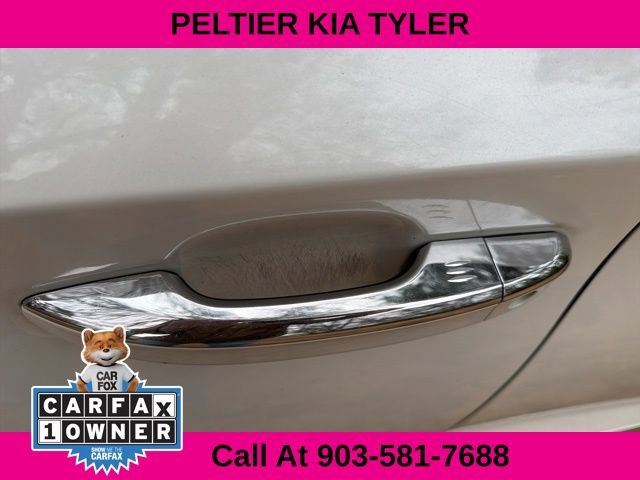 Used 2018 Honda Accord Touring image 6