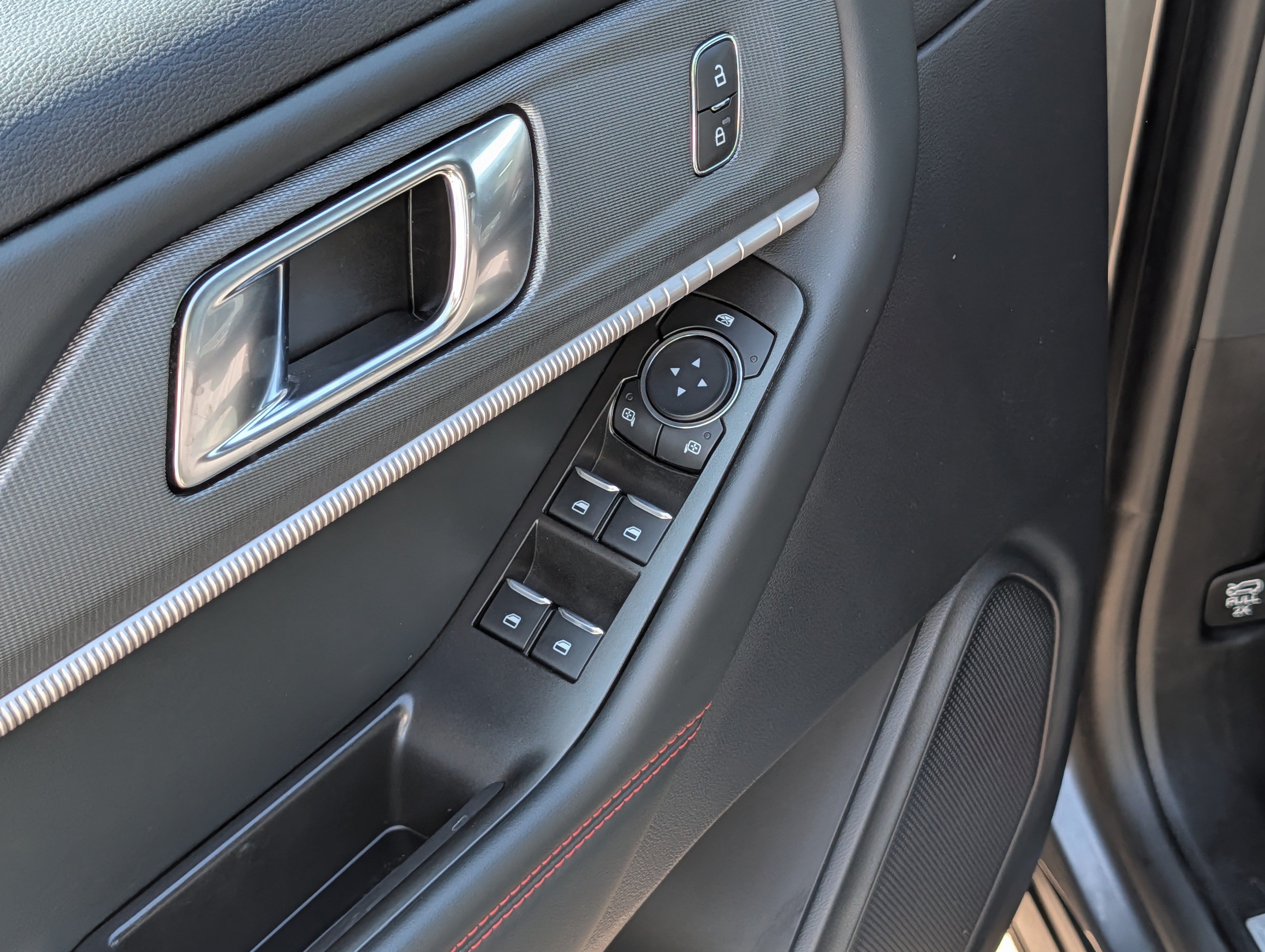 Used 2026 Ford Explorer ST-Line AWD/4WD image 19