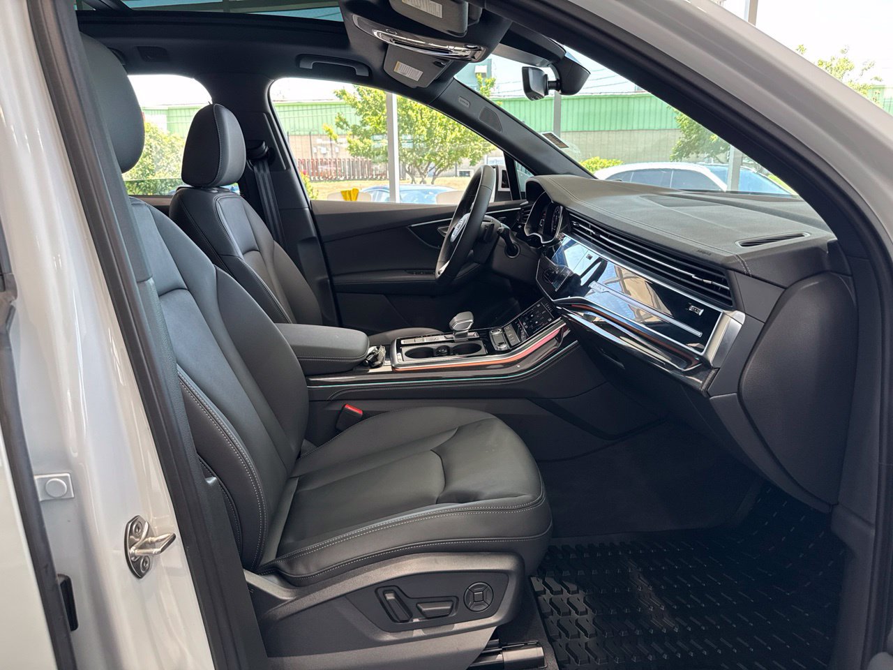 Certified 2026 Audi Q7 2.0T Premium Plus AWD/4WD image 53