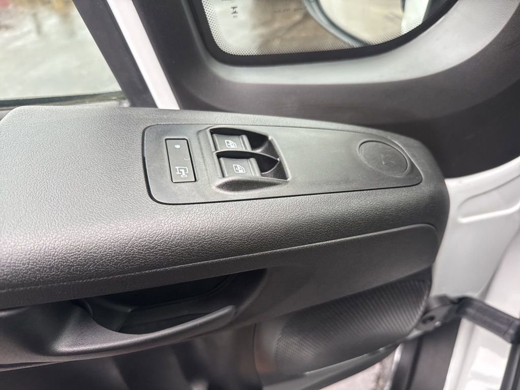 Used 2024 RAM ProMaster 2500 FWD image 13