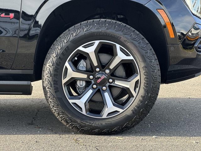New 2026 GMC Yukon XL AT4 w/ AT4 Premium Package image 31