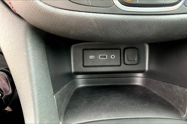 Used 2023 Chevrolet Equinox RS image 34