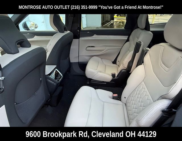 New 2025 Volvo EX90 Ultra image 14