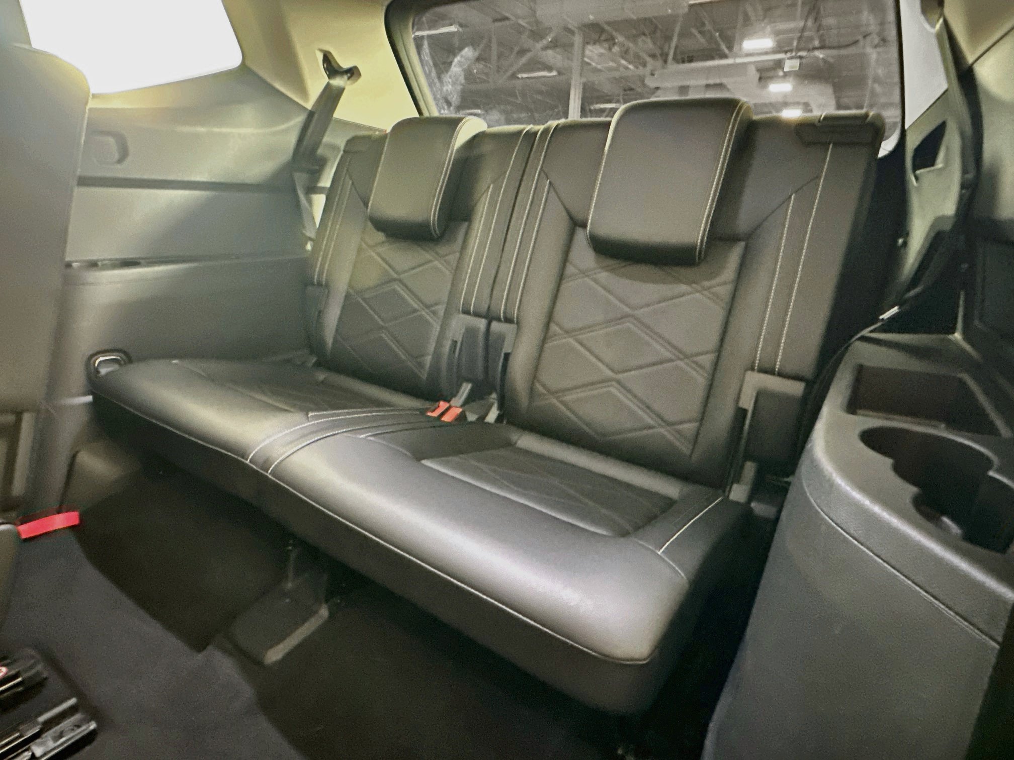 Used 2025 Volkswagen Atlas SE FWD image 28