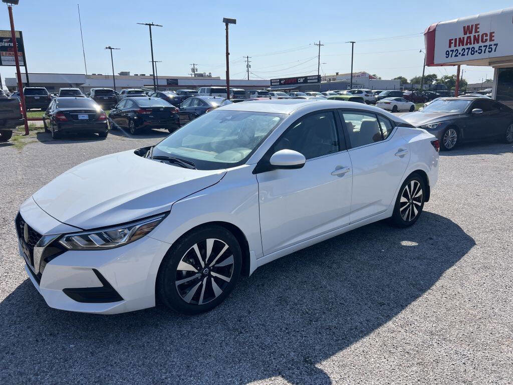Used 2023 Nissan Sentra SV w/ SV Premium Package image 2