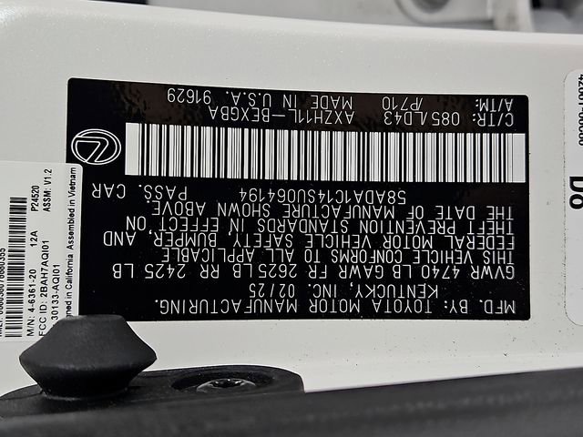 Used 2025 Lexus ES 300h w/ Premium Package image 29